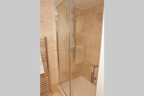 Spectacular views, 1 Bed Central Bath Apartment, Bath (photo 11)