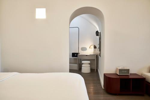 Old Castle Oia - image 12