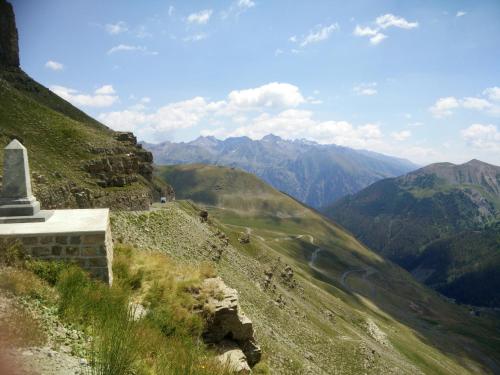 Appartement de 3 chambres avec piscine partagee jardin amenage et wifi a Berre les Alpes