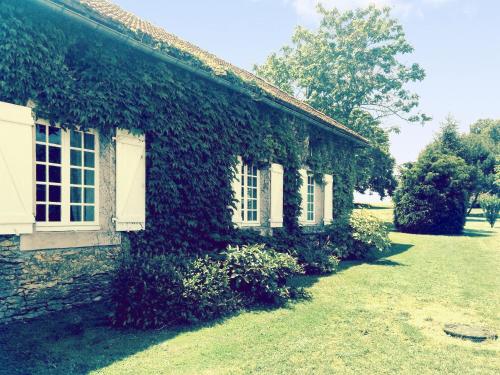 Vista exterior, Maison de 4 chambres avec piscine privee jardin clos et wifi a Saint Amand de Coly in Montignac