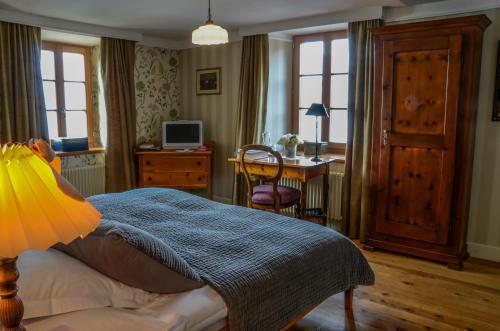 2 twin beds