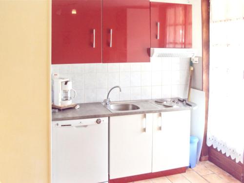 Apartment with 2 bedrooms in Cavalaire sur Mer with enclosed garden and WiFi - image 9