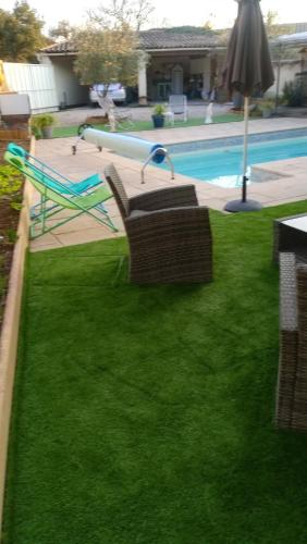 Apartment with one bedroom in Vidauban with wonderful mountain view private pool enclosed garden 34 km from the beach - image 5