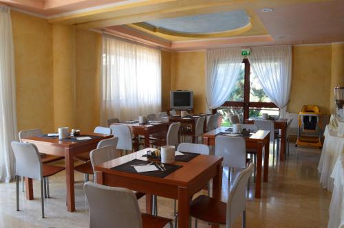 Hotel Parco Serrone - image 10