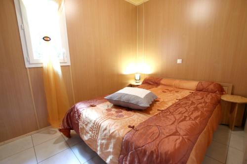 Chalet with 3 bedrooms in Gravieres with wonderful mountain view shared pool furnished garden - image 5