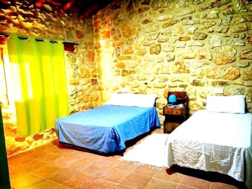 6 bedrooms villa with private pool enclosed garden and wifi at La Salzadella