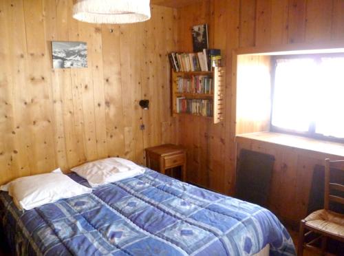 House with 2 bedrooms in Notre Dame de Bellecombe with wonderful mountain view furnished garden and WiFi 100 m from the slopes - image 9
