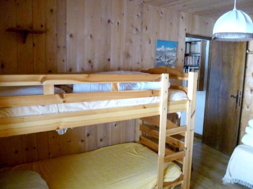 House with 2 bedrooms in Notre Dame de Bellecombe with wonderful mountain view furnished garden and WiFi 100 m from the slopes - image 8
