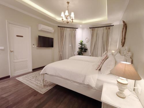 2 twin beds