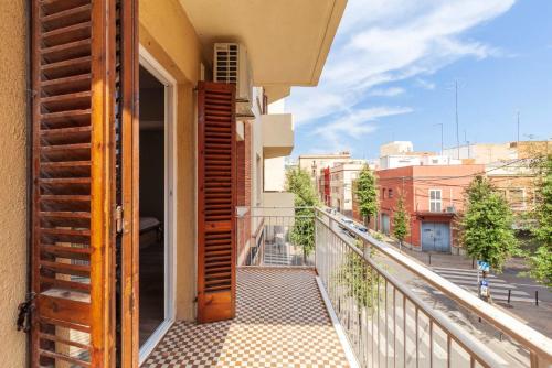  4 bedrooms appartement with city view balcony and wifi at Reus in Reus