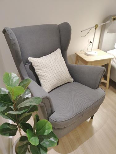 Double Bed Hotel – Bangkok, NY