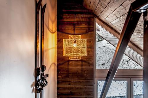 Apartment with 4 bedrooms in Alpes d'huez with wonderful mountain view furnished balcony and WiFi - image 9