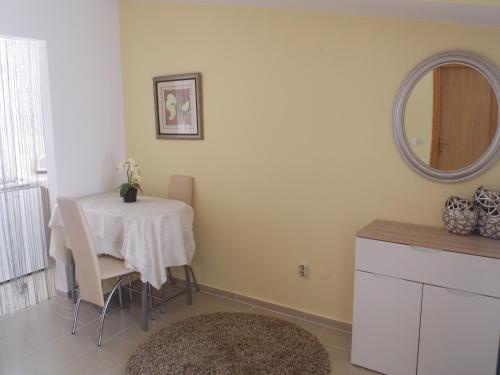 Rooms Valentino - image 10