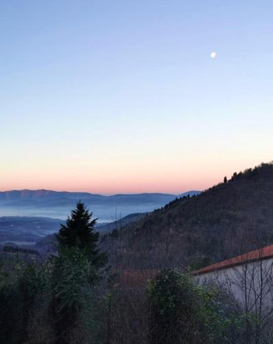 Apartment with one bedroom in Tosi with wonderful mountain view enclosed garden and WiFi - image 9