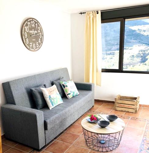 3 bedrooms house with furnished terrace and wifi at Viguera