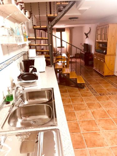 3 bedrooms house with furnished terrace and wifi at Viguera