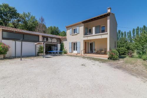 Villa de 3 chambres avec piscine privee jacuzzi et jardin amenage a Oppede