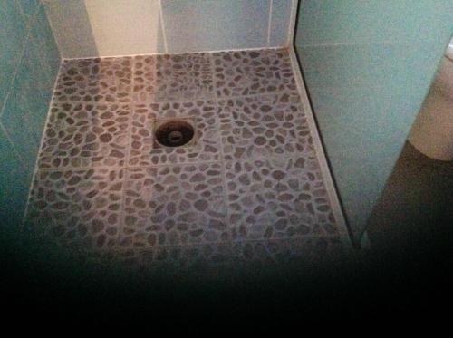 Μπάνιο, Appartement au calme aux Abymes avec climatisation – 70 m² in Les Abymes