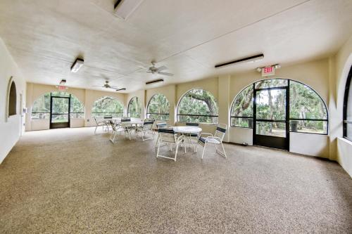 Ocean Front Top Floor corner Penthouse condo in Surf Club will sleep up to 6 in Daytona Beach Városközpont