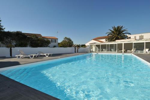 Location dans résidence avec piscine proche plage - Location, gîte - La Couarde-sur-Mer