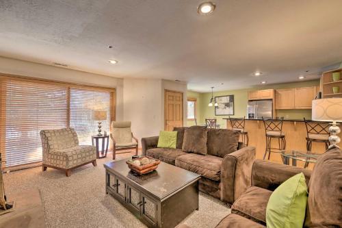Park City Condo with Pool Access Less Than 1 Mi to Slopes! - image 6