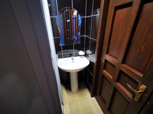 Triple Room image 7