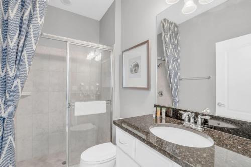 Sleek Home with Big Pool Area and Game Room #8105