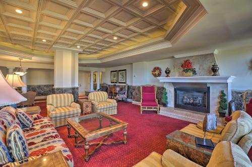 Oceanfront Resort Condo Maisons Sur Mer! - image 5