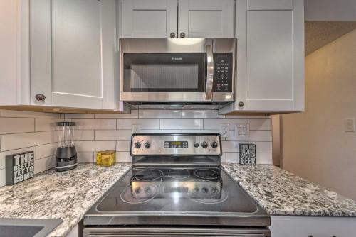 Ruidoso Cabin - Walk to Midtown Dining and Shops!