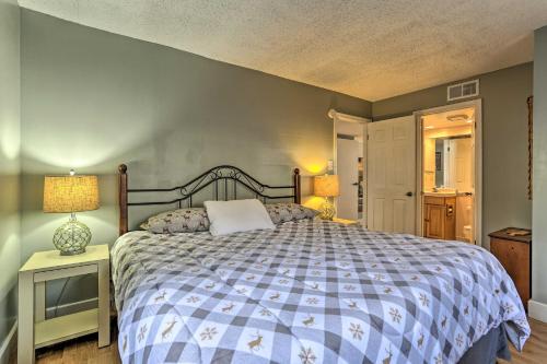 Condo on Big Boulder Lake with Community Pool Access in Lake Harmony, USA
