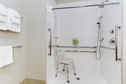 Holiday Inn Express & Suites - Middletown - Goshen, an IHG Hotel in Middletown, USA