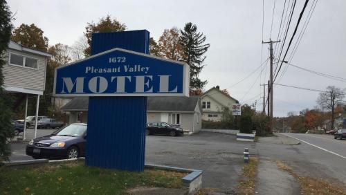 . Pleasant Valley Motel