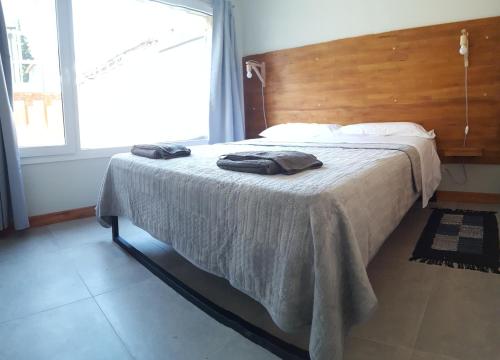 One-Bedroom Apartment image 5