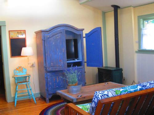 Clementine's Guest House & Vacation Rentals