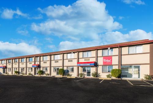 Red Roof Inn & Suites Wapakoneta - Accommodation