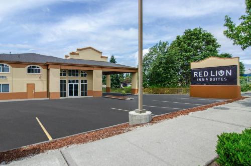 Red Lion Inn & Suites Des Moines