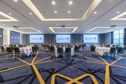 Radisson Blu Hotel Amsterdam Airport Schiphol - image 2