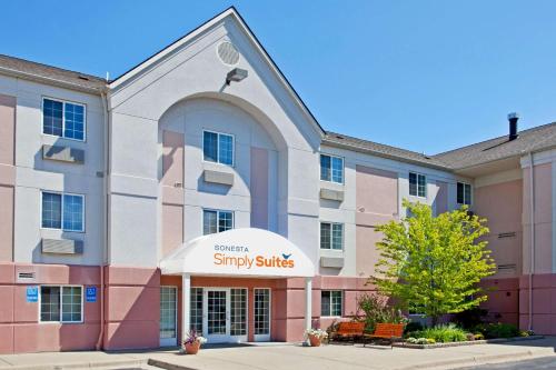 . Sonesta Simply Suites Detroit Ann Arbor