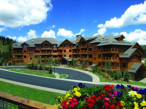 Mountain Thunder Lodge 1213 condo in เบรกเคนริดจ์ (CO)