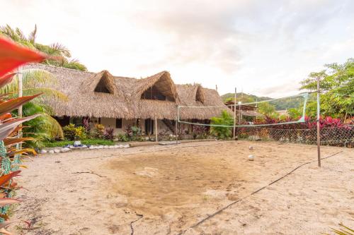 El Zoo Hostel, Bar & Pool