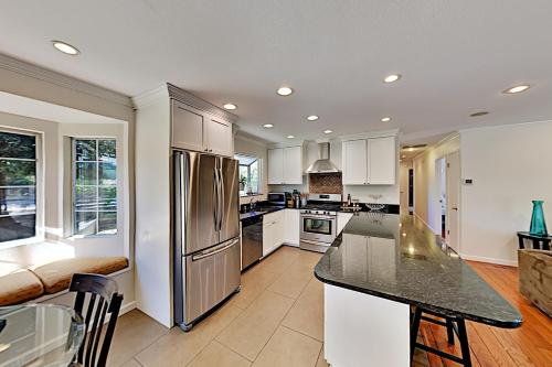 Vina Vista - Wine Country Home & Cottage with Pool home - image 6