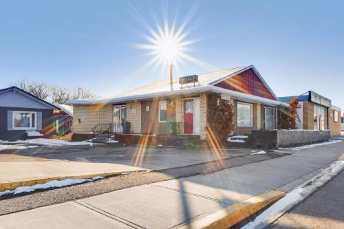 Hotel Bethel - Fort MacLeod, AB Fort Macleod