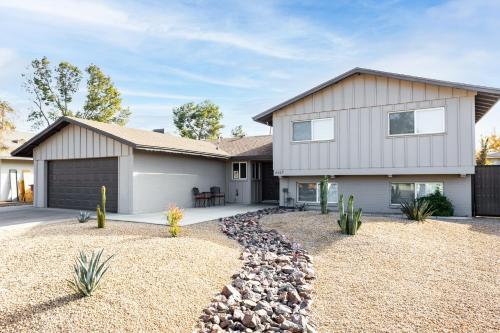 Close to Old Town - Pool - Renovated home - main image