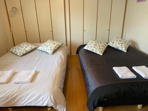 One-Bedroom Apartment image 8