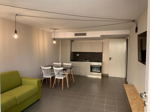 DEA RESIDENCE