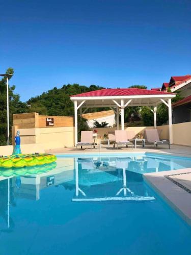 Beautiful suite S10, pool, sea view, Pinel Island