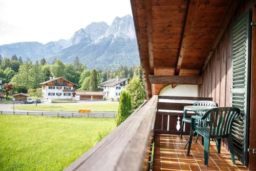 Dachgeschoss Wohnung Akelei am Fuße der Zugspitze