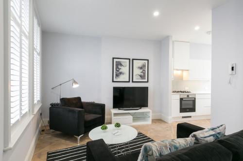 Urban Chic - Shaftesbury, London