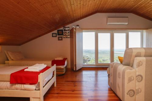 Mira Guincho house with sea view and garden, Cascais in Malveira da Serra