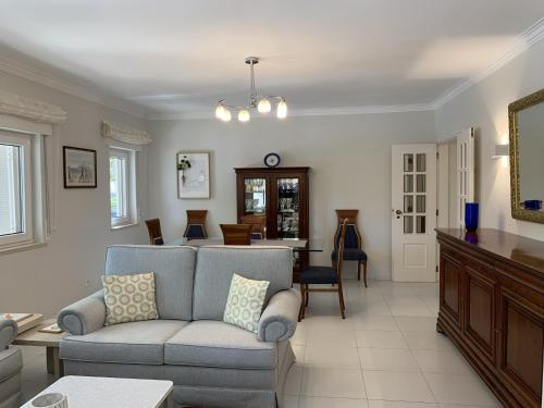 Posh Apartment in Costa da Guia, Cascais